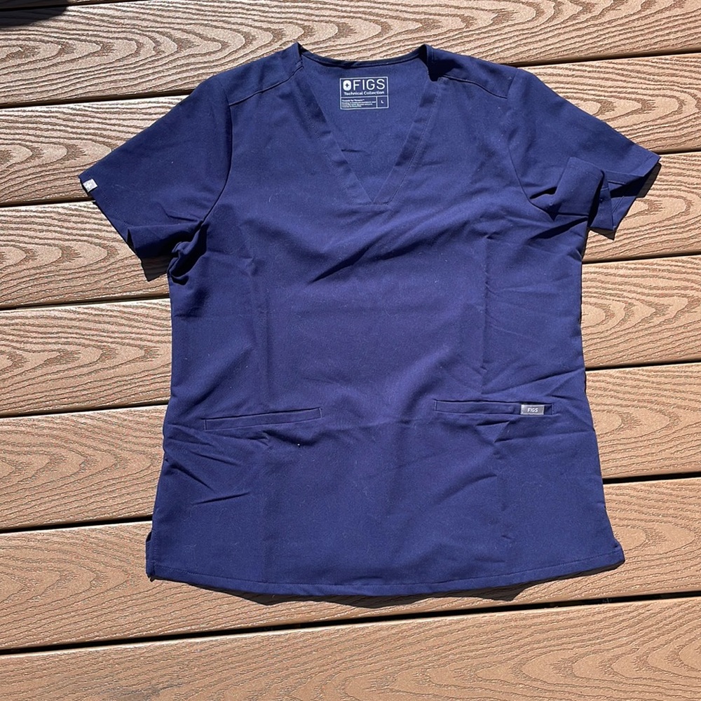 Figs Scrub Top